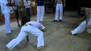 JOGANDO CAPOEIRA [upl. by Mchenry]