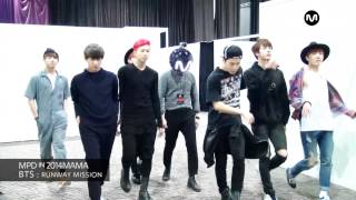 MPD in 2014MAMA BTS Runway mission 방탄소년단의 깨알 런웨이워킹 [upl. by Bonnie]