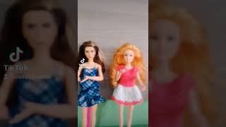 Barbie Fátima e Sueli 😅 fazendo macumba barbiedoll doll [upl. by Netsrijk]