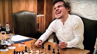 Magnus Carlsen DESTROYING his Coach in 1 Minute Chess training for WCC 2014 [upl. by Diahann504]