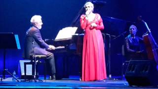 Tosca quotSERENATA A PONTEquot live con Nicola Piovani [upl. by Aihseket]