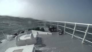 Au cœur de la tempête en chalutier 2014 [upl. by Olnay]