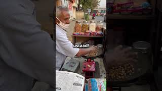 Lucknow ke chaat wale ka secret recipe aaj hum aapke liye lekar aaye hain [upl. by Yetnruoc475]