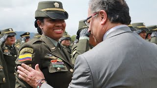 Palabras Pdte Petro ceremonia ascenso de mandos del nivel ejecutivo y patrulleros Policía Nacional [upl. by Anikehs389]