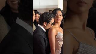 Angela Aguilar y Christian nodal dándose amor en los latín Grammy christiannodal angelaaguilar [upl. by Balling]