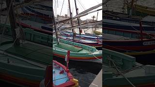 Ici on retrouve de très belles barques Catalane ⛵⛵ et coloré surtout 😎 navigation [upl. by Tebasile]