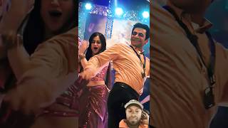 Kanta laga  song  dance video sunflower session 2 sunilgrover adasharma dance [upl. by Domini658]