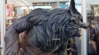 PCS howling 14 statue  son of monsterpalooza 2016 [upl. by Lari]