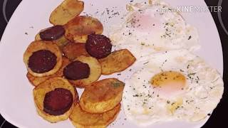 ECONÓMICA SENCILLA Y DELICIOSA HUEVOS FRITOS CON CHORIZO [upl. by Losse]