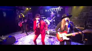 Bastette  Hunter live [upl. by Earased]