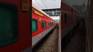 HIGH SPEED CROSSING BY 12139 MUMBAI CSMT  NAGPUR JN SEWAGRAM EXPRESS WITH AJNI WAP7 [upl. by Irina]