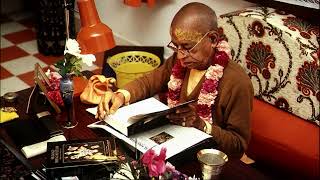 Dont Cheat Others  Bhagvad Gita  Chapter 2 Verse 15  Lecture By Srila Prabhupada [upl. by Violetta]