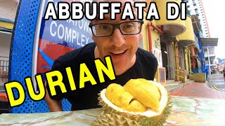 ABBUFFATA DI DURIAN IL FRUTTO PIÙ PUZZOLENTE DEL MONDO [upl. by Hauge569]