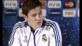 AjaxReal Madrid Xabi Alonso y Mourinho en rueda de prensa [upl. by Nelehyram]