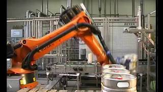 Beyer Maschinenbau  KEGPalettierung mit Roboter [upl. by Durst]