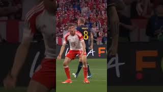 The difference between Toni Kroos amp Muller’s reaction to Vini’s goal is making me laugh 🤣 [upl. by Ettedanreb]