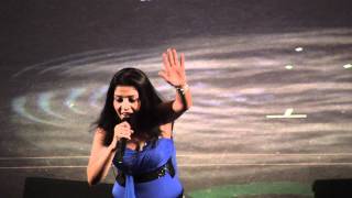 Dance pe chance maar le  by Sunidhi Chauhan Live performance [upl. by Arihday]