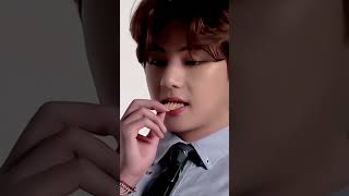 Main Duniya Bhar Ki Tarife 😍💕 Kim Taehyung  WhatsApp Status btsfan97 [upl. by Winnah]