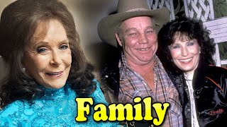 Loretta Lynn Family With DaughterSon and Husband Oliver Lynn 2020 [upl. by Nnyleve]