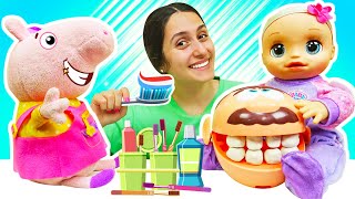 Insegniamo ai bambini piccoli come lavarsi i denti Gioco del dentista con la bambola Baby Alive [upl. by Nysila]