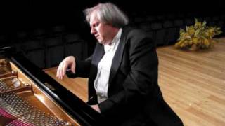 Sokolov plays Scriabin quotVers la flammequot live [upl. by Raf]