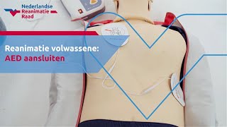 Reanimatie volwassene AED aansluiten [upl. by Katalin156]