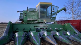 John Deere 6600 SideHill Combine shelling corn [upl. by Kcirde]