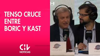 DEBATE ARCHI  El tenso cruce entre Gabriel Boric y José Antonio Kast sobre propuestas programáticas [upl. by Aicylla]