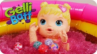 Baby Alive se diverte na hora do banho com Gelli Baff em Portugues [upl. by Raman]