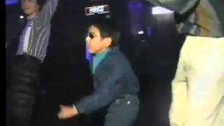 Musica de los 80s Niño bailando [upl. by Kiehl]