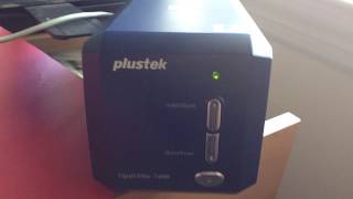 Plustek Opticfilm 7400 Demo Powering on [upl. by Nevear]