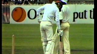 Classic fast bowling  Joel Garner v Greg Chappell at MCG December 1979 [upl. by Stauder]