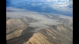 WHO CUT THE MOUNTAINS TOPS of MARS Similar to NAZCA Lines of CUTOFF Peru Mountains [upl. by Esidarap]