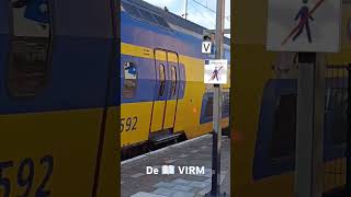 De 📖 VIRM komt aan op Alkmaar met toeter🎺 virm shorts ns pedro trainspoting treinspotter [upl. by Essy]