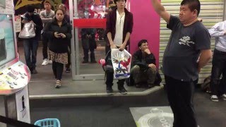 Otaku Culture Japan  Japanese man dancing  Dance Evolution [upl. by Cobbie]