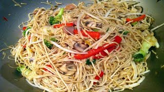 मिक्स सब्जियों के साथ चिकन Chowmein Recipes अंडा के साथHindiCookingvideos [upl. by Musetta]