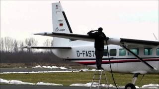 Emden Flugplatz Airport DFAST Cessna landet tankt landing taking fuel [upl. by Arrol]