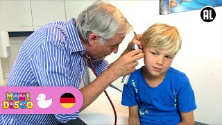 KRANK  Kinderlieder  Beim Doktor  Mini Disco [upl. by Ettenyl725]