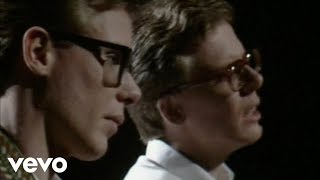 The Proclaimers  Throw The R Away Official Video [upl. by Thurmond]