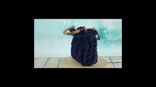 Blaue Samt Grobstricktasche bag chunkybag handtasche diy womanbag design fashion present [upl. by Aitnwahs727]