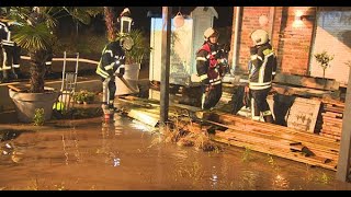 Feuerwehr Geldern Walbeck bewahrt Wohnhaus vor Wassereinbruch [upl. by Buskirk311]