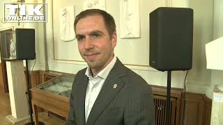 Philipp Lahm wünscht sich mehr Zusammenhalt Solidarität und ein größeres WirGefühl [upl. by Rowell]