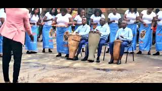 Nkamulumbanye Lesa Ilyo Nshilafwa Nemwana by Zone 2 ChoirChifubu Ndola [upl. by Ylrehs]