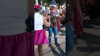 Turista De la usa disfruta bailar con yajaira y tremendo show de baile que hace las dos wow [upl. by Fennell517]