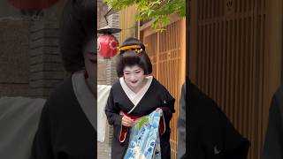 Masanao as new geikoThis is special day in kagai geisha maiko teahouse japaneseculture 芸妓 [upl. by Anifled]