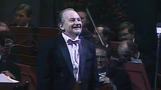 Giuseppe GIACOMINI  Nessun dorma Moscow 1989  bis after 5 minute storm of applause [upl. by Yrogerg67]