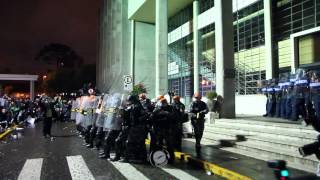 PROTESTO CAXIAS  Verás que um filho teu não foge à luta [upl. by Mari978]