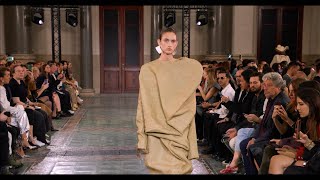 Uma Wang  Primavera Verano 2024  Fashion Show  Paris Fashion Week [upl. by Alesi]