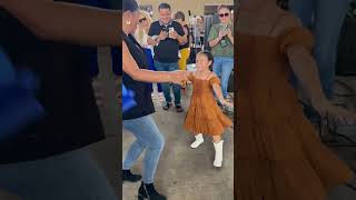 Ana Franco bellísima en TX youtubeshortsvideo baile 956valley dancemusic lapulga [upl. by Emmalynne]