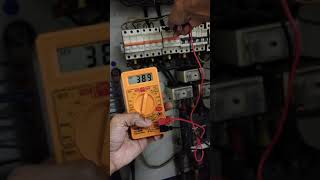 Mengukur MCB 3 Pole di Panel [upl. by Nnairol]